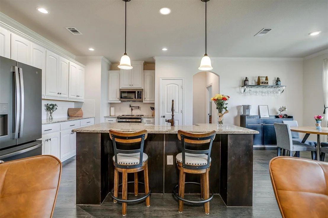 Photo of 340 Sanger Drive