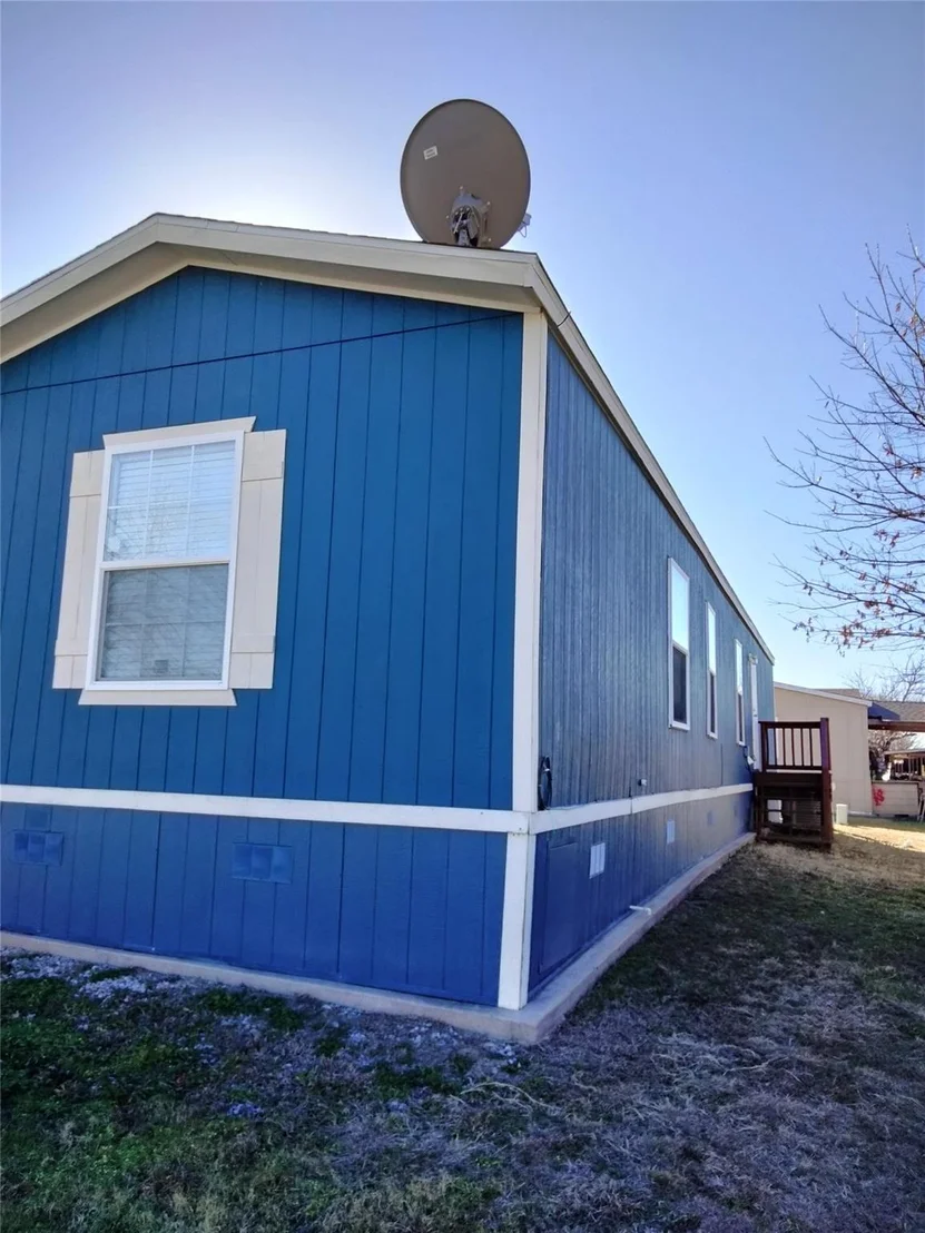 Photo of Unit 70 at 709 N Collins Freeway