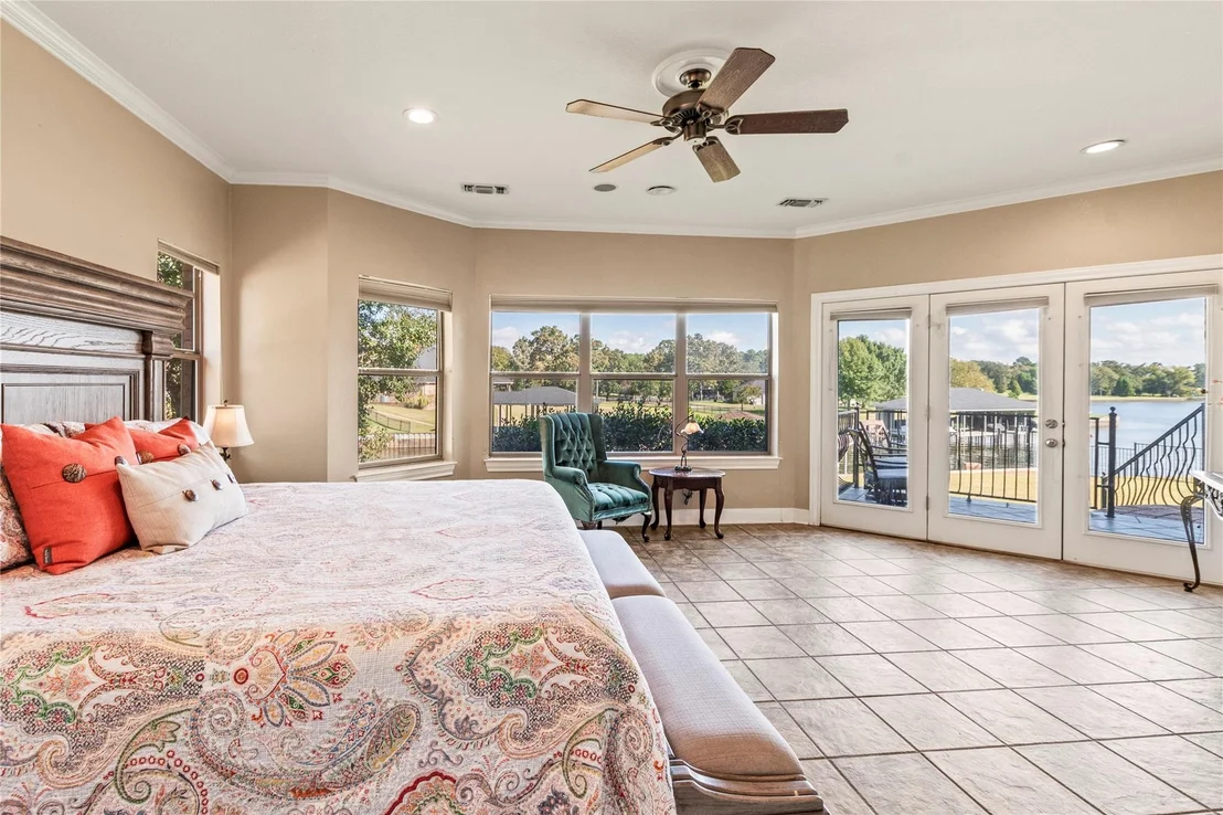 Photo of 180 Surls Drive