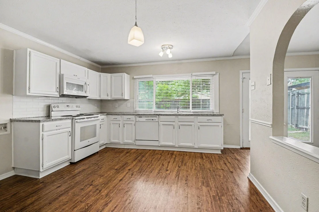 Photo of 1408 Vanderbilt Drive