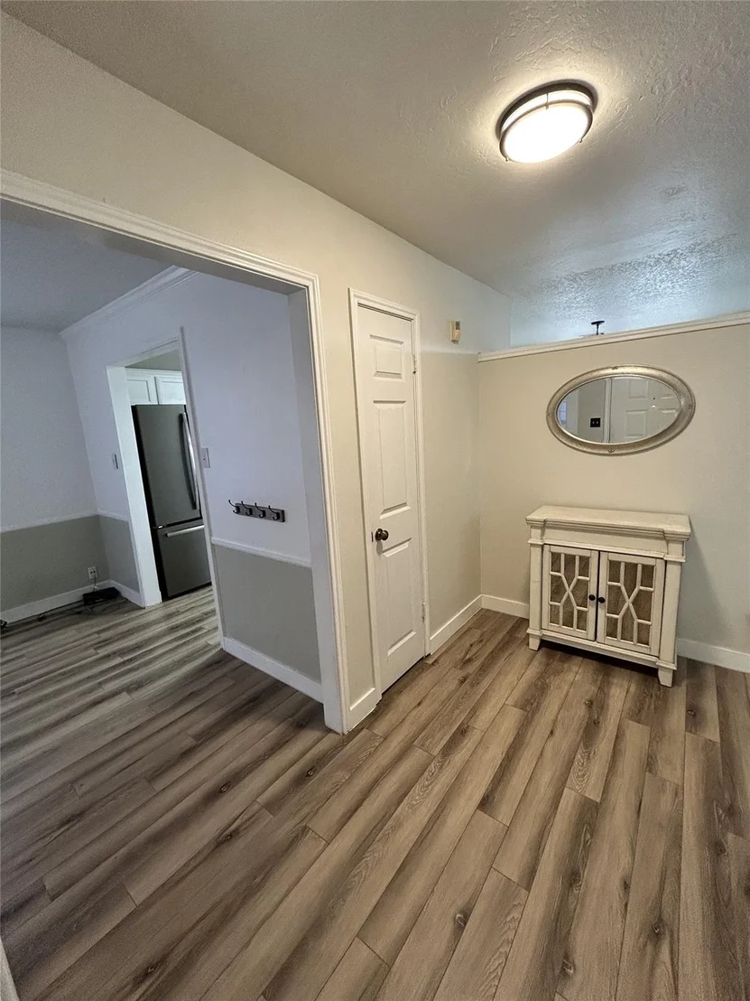 Photo of 602 N River Crest