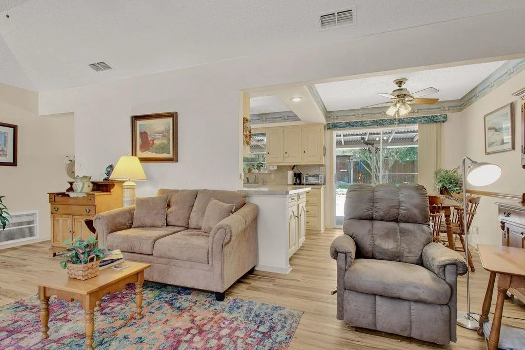 Photo of 324 Texas Drive