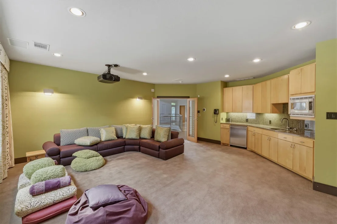 Photo of 2607 Hemingway Drive