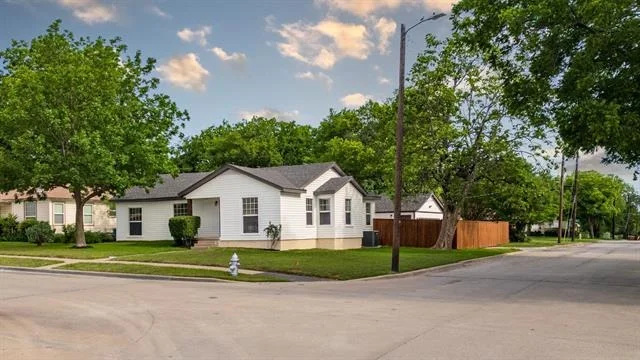 Photo of 301 Buhler Drive