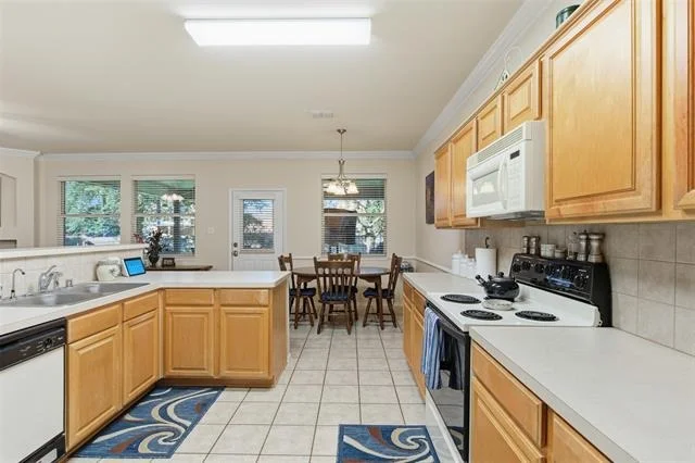 Photo of 5325 Sonoma Drive