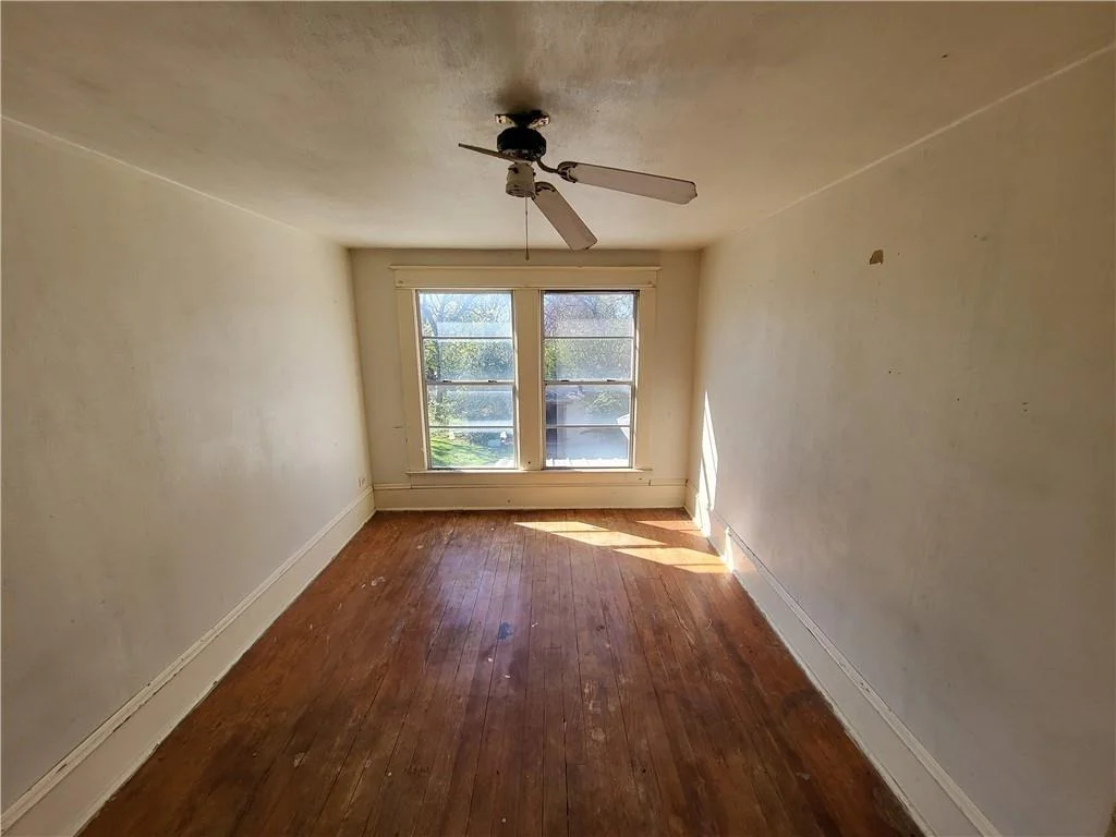Photo of 426 N Houston Street