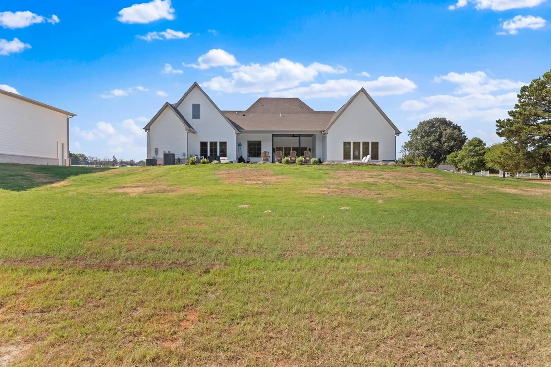 Photo of 23180 Bridle View Drive
