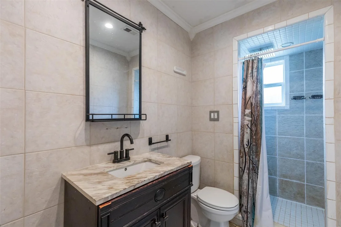 Photo of 1714 Locksley Court