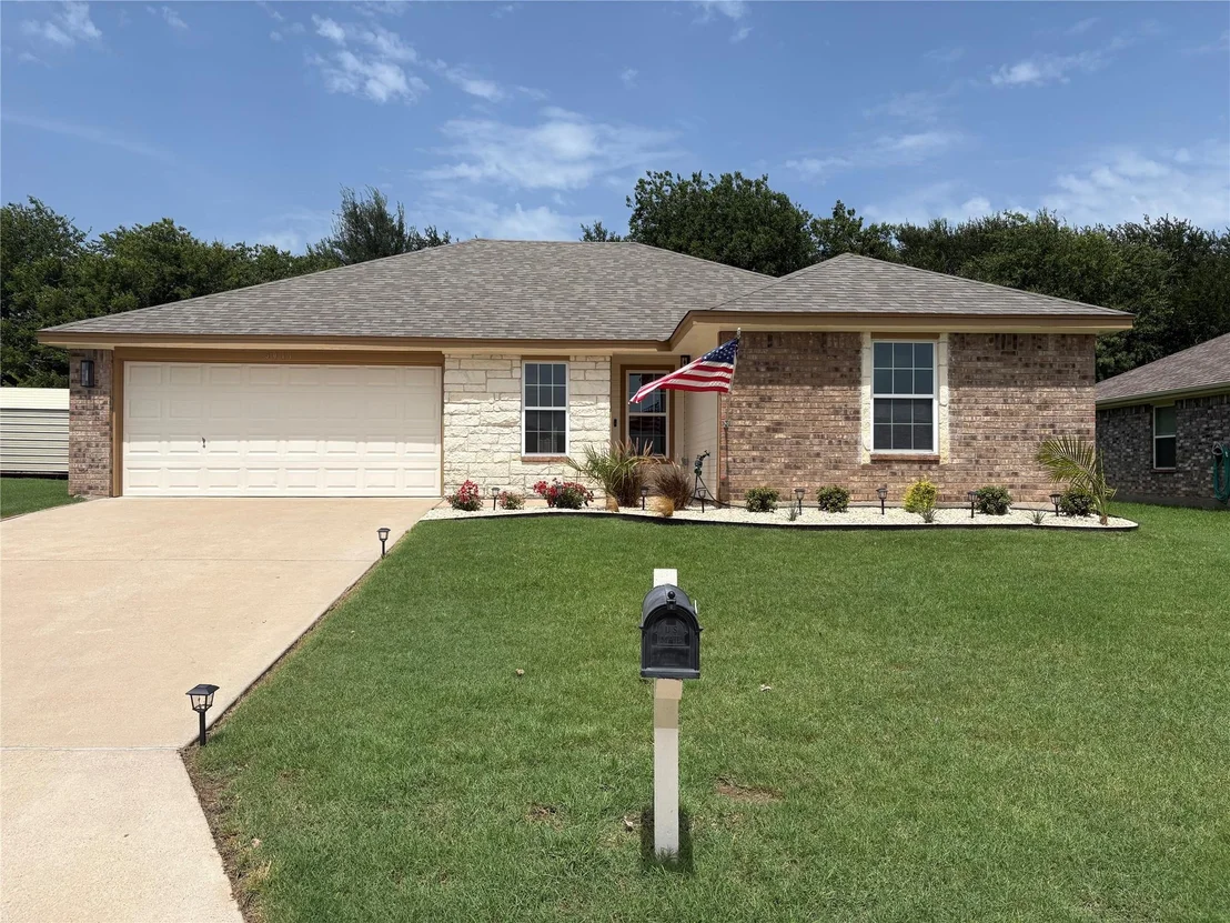 Photo of 3011 Cricket Drive
