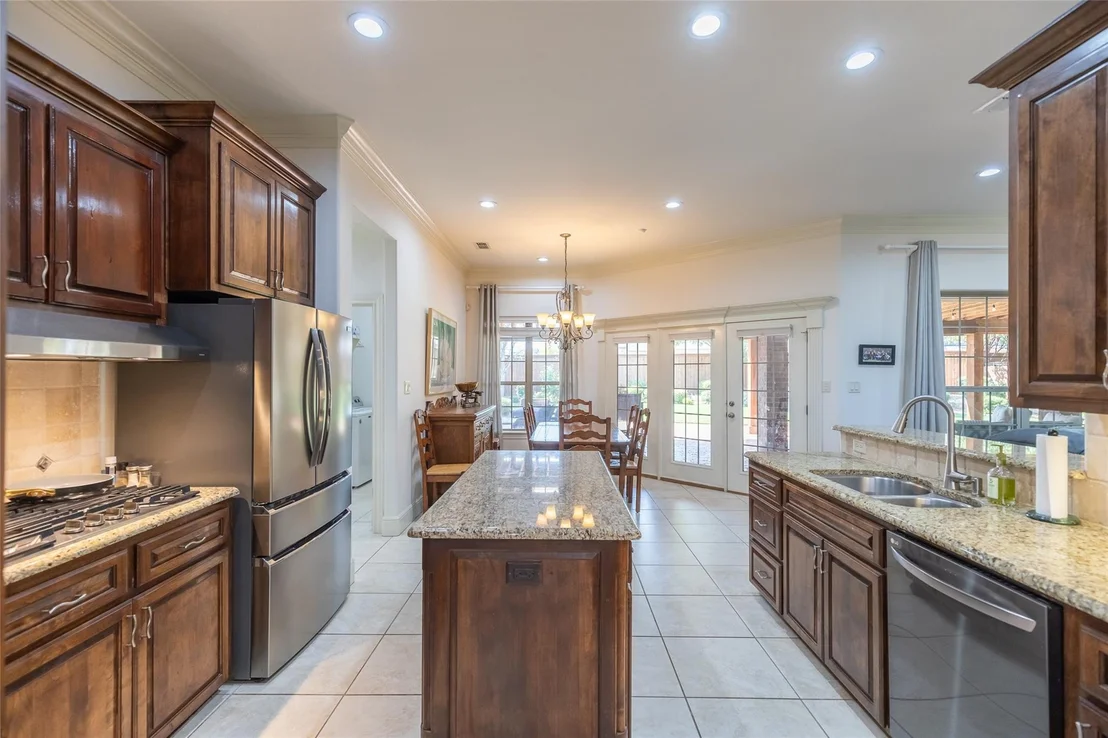 Photo of 2301 Lynbrook Drive