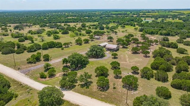 Photo of 1271 Private 2120 Road