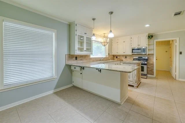 Photo of 817 Rivercrest Drive