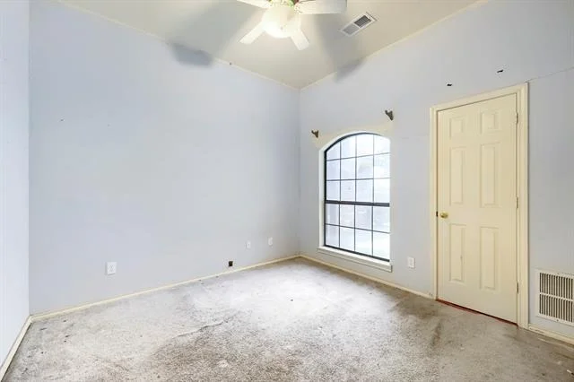 Photo of 16018 University Drive