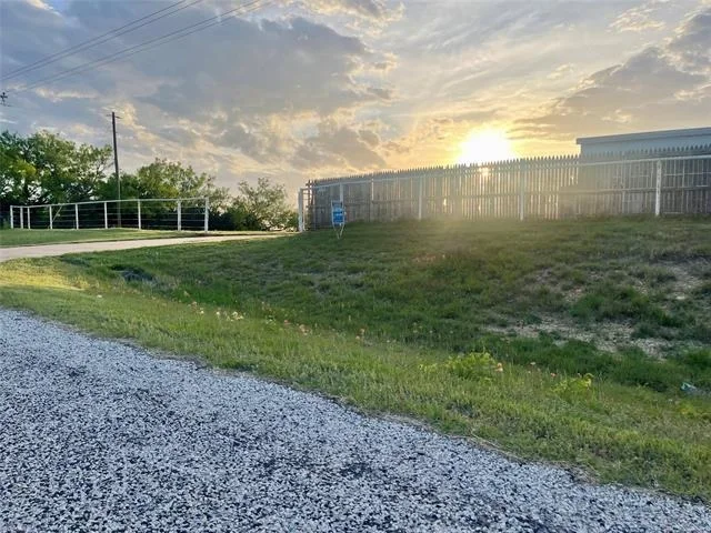 Photo of 17849 N State Highway 16
