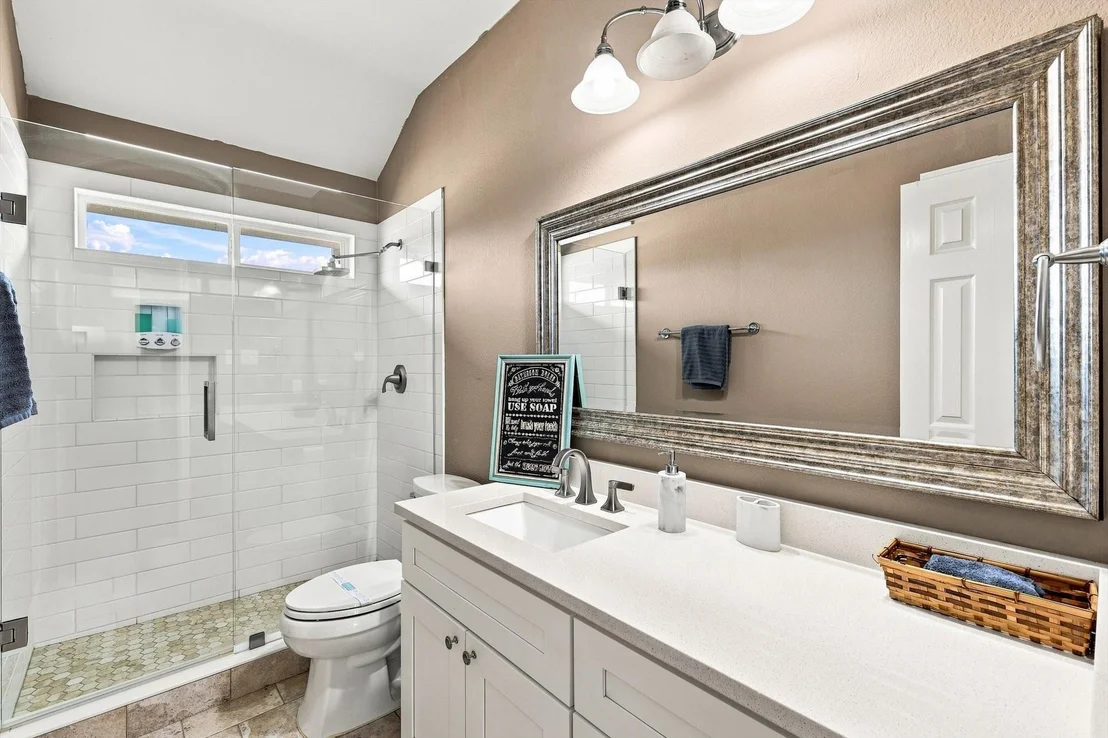 Photo of 335 Linhurst Drive