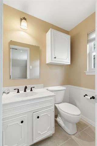 Photo of 237 Woodcrest Drive