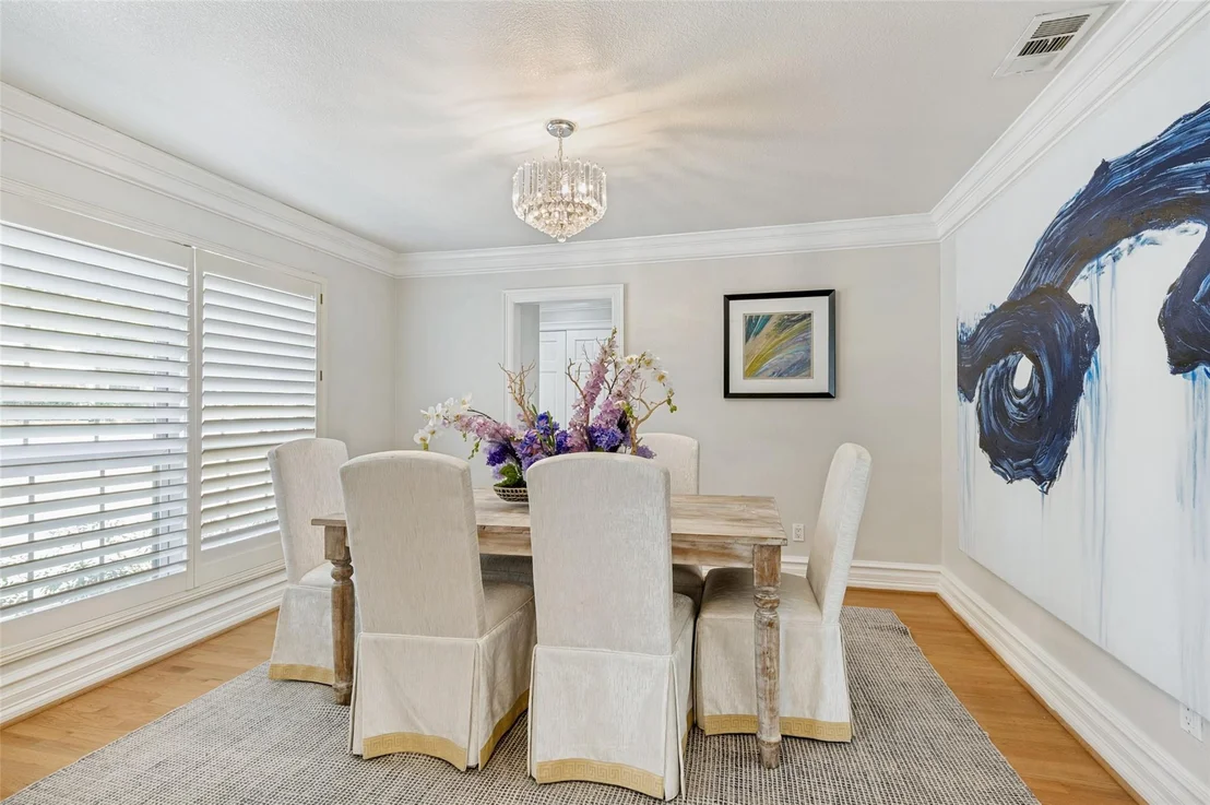 Photo of 5322 W Mockingbird Lane