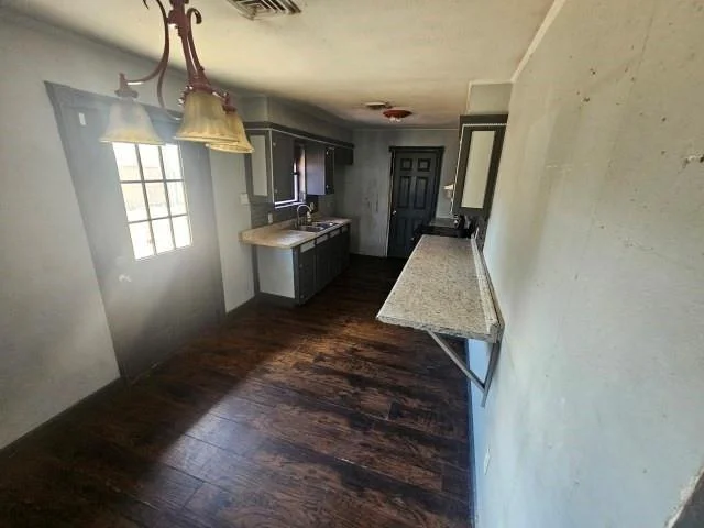 Photo of 644 W Ligustrum Boulevard