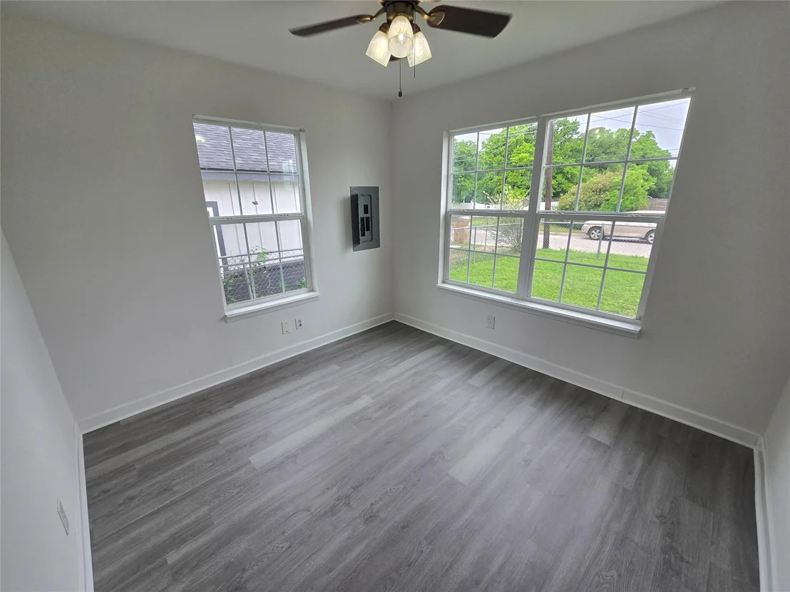 Photo of 5010 Sunshine Drive