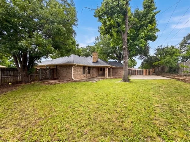 Photo of 2300 Ridgewood