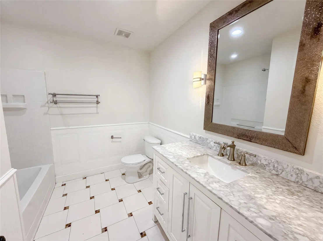 Photo of 111 Forest Park Lane