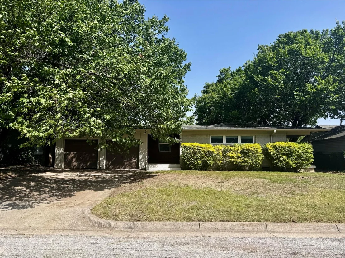 Photo of 4657 Selkirk Drive