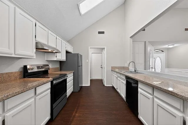 Photo of 7512 Boulder Circle