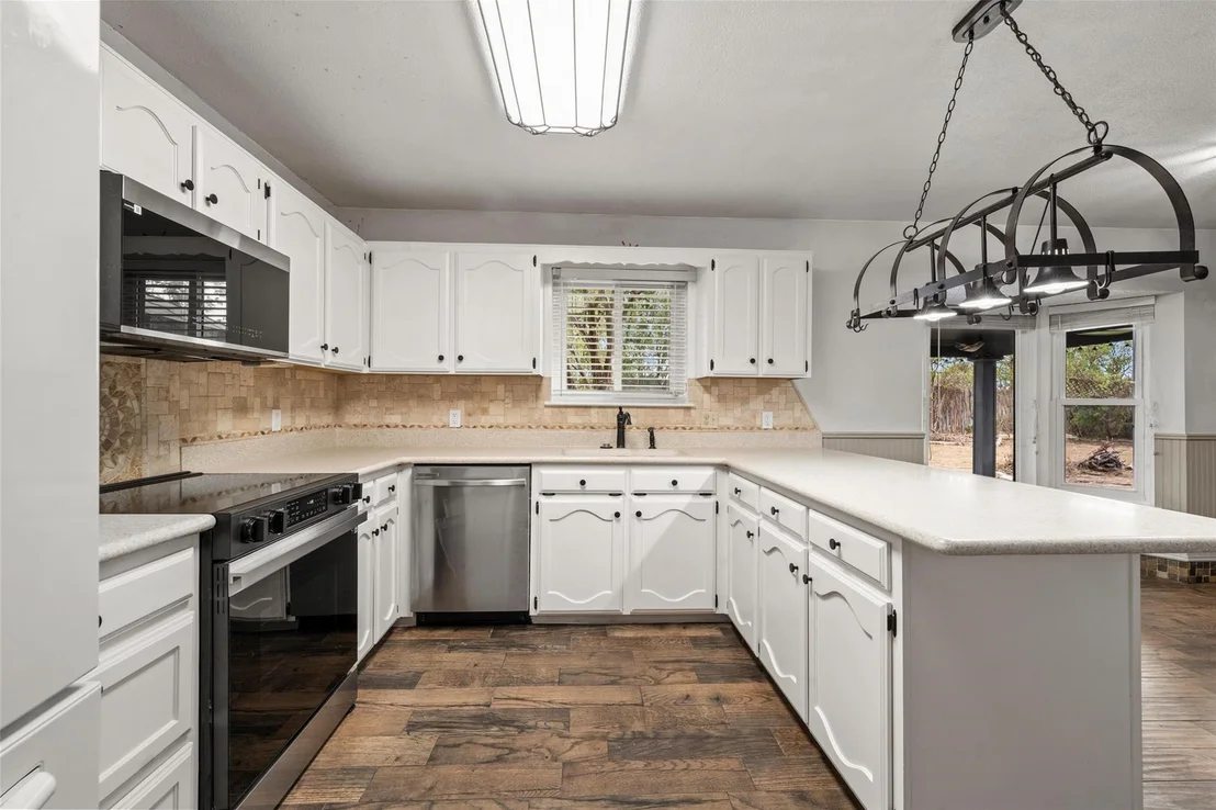 Photo of 812 Regina Drive