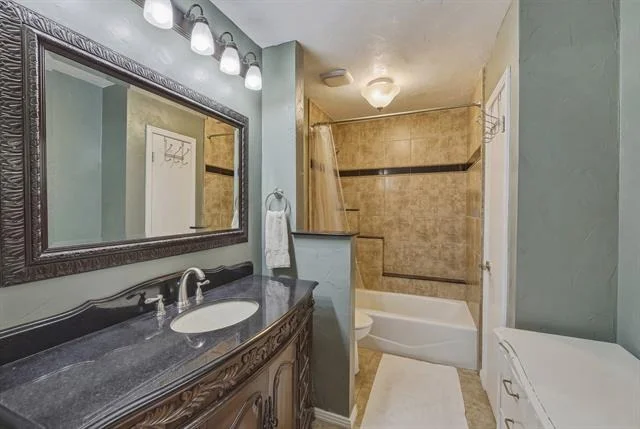 Photo of 10203 Crestview Drive