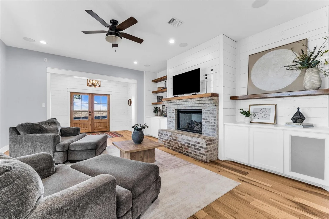 Photo of 23010 Rosebud Road