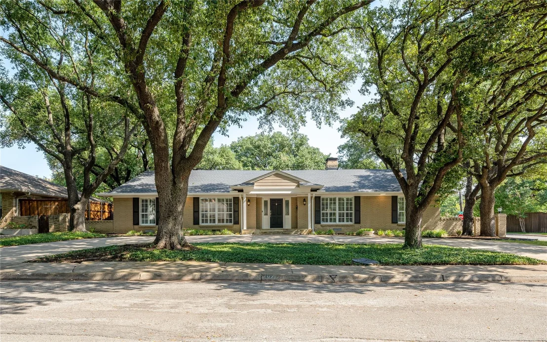 Photo of 7077 Joyce Way