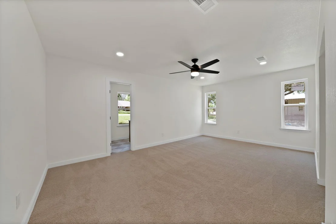 Photo of 105 Oak Lane