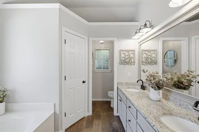 Photo of 1703 Oakmeadow Drive