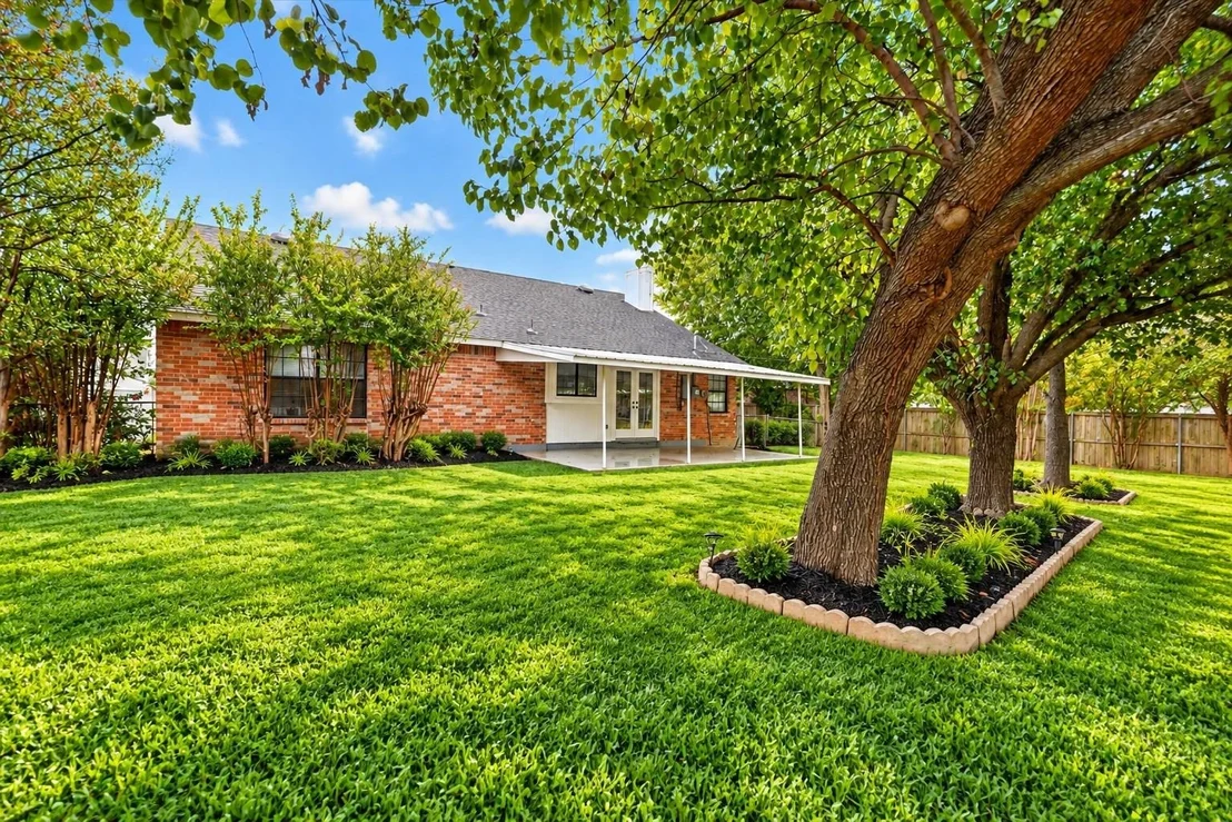 Photo of 529 Redbud Drive