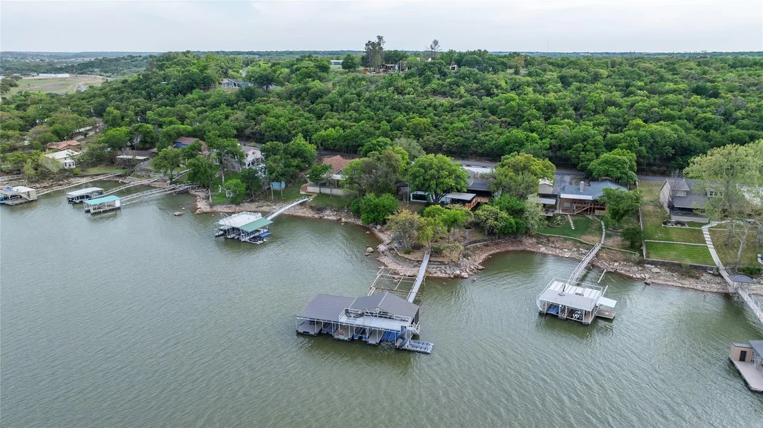 Photo of 440 Lakeside Drive