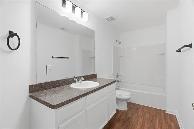 Photo of 2839 Saint David Drive
