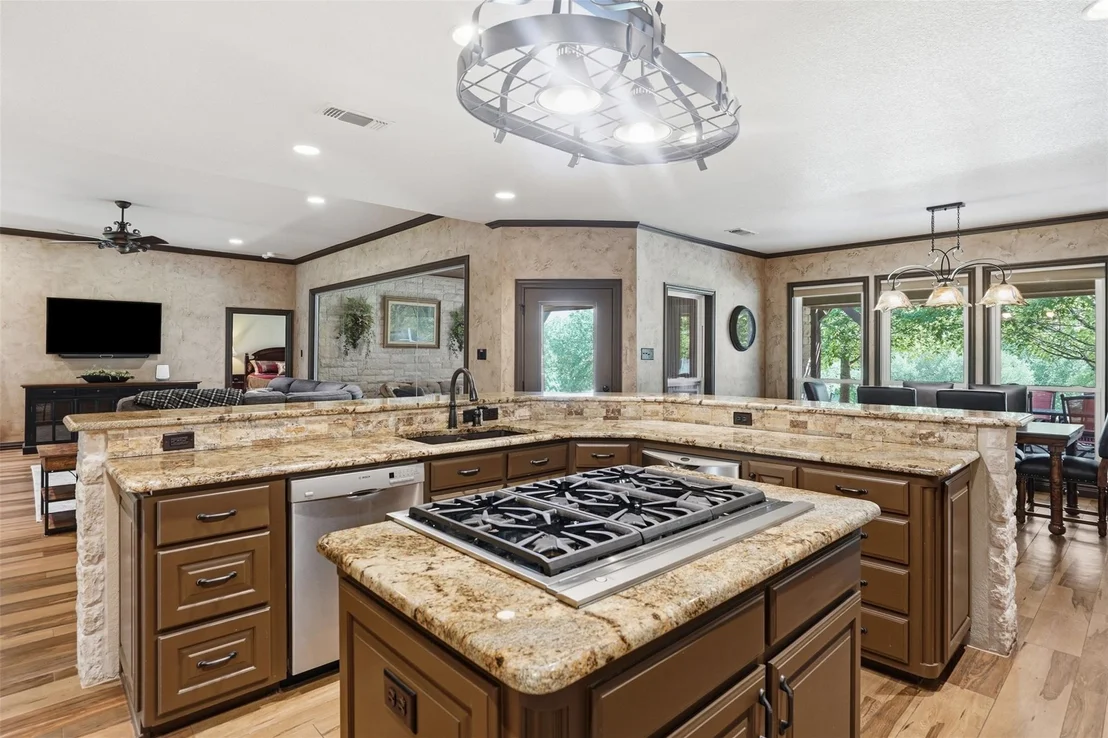 Photo of 9310 Bellechase Road