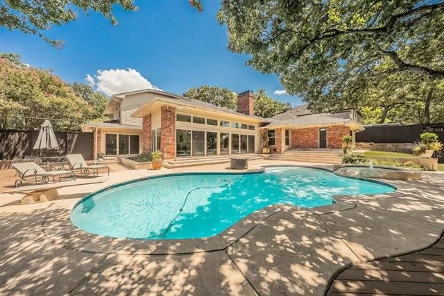 Photo of 1406 Riverview Drive