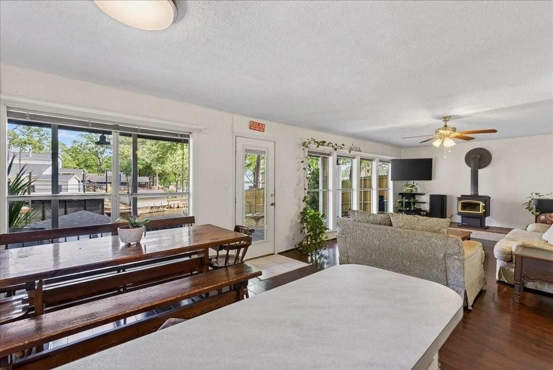 Photo of 1529 Oak Shore Drive
