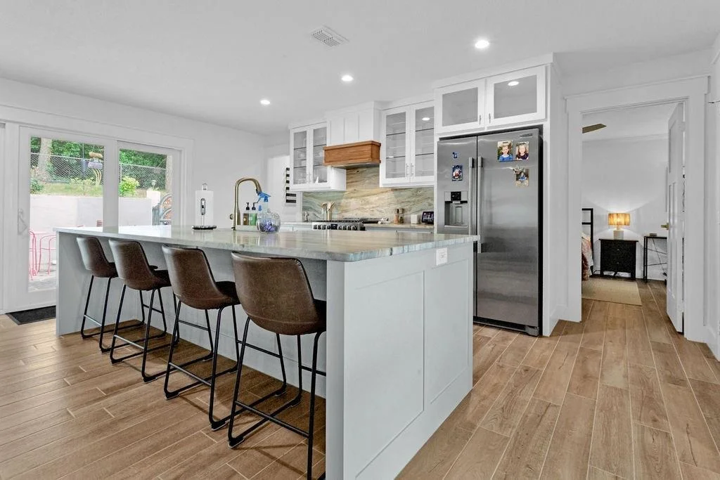 Photo of 255 Hideaway  Lane Central