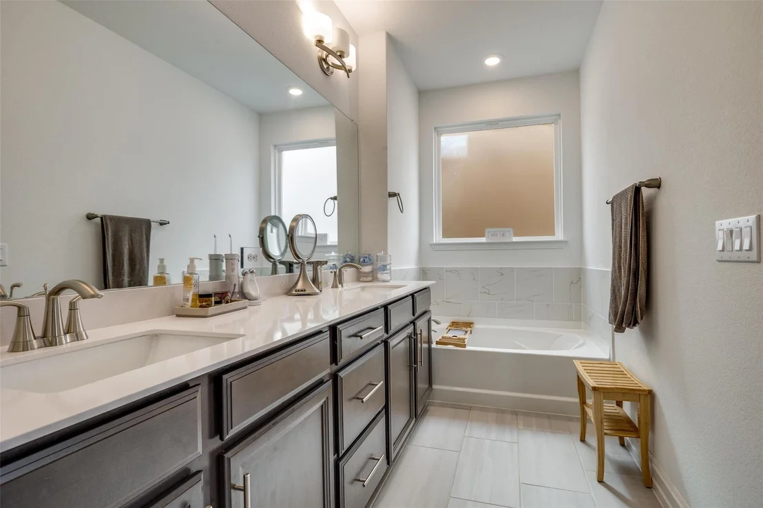 Photo of 8507 Craig Mews