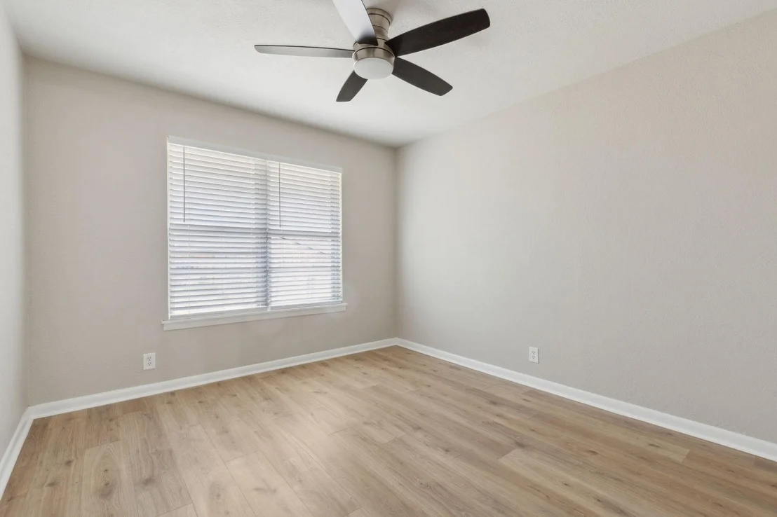 Photo of 1407 Robin Drive