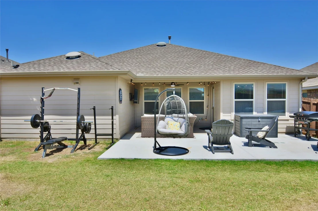 Photo of 465 Pollyann Trail