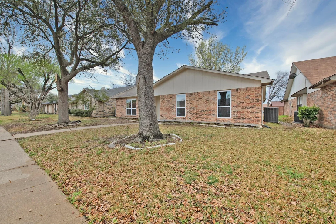 Photo of 9322 Shipman Street