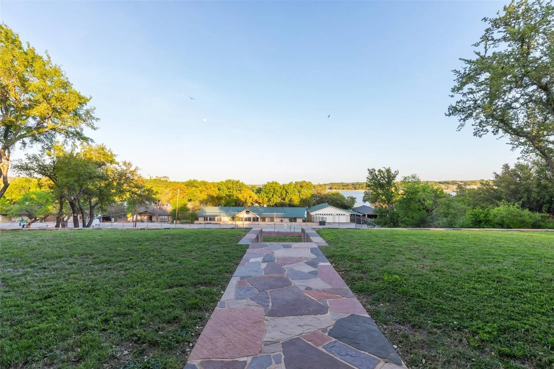 Photo of 9014 Mesa View Road