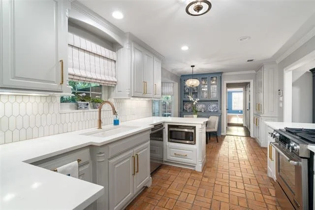 Photo of 9709 Elmcrest Drive