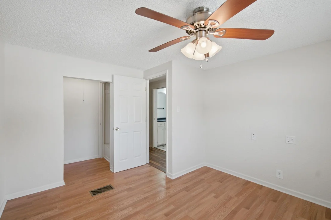 Photo of 5849 Atlantic Drive