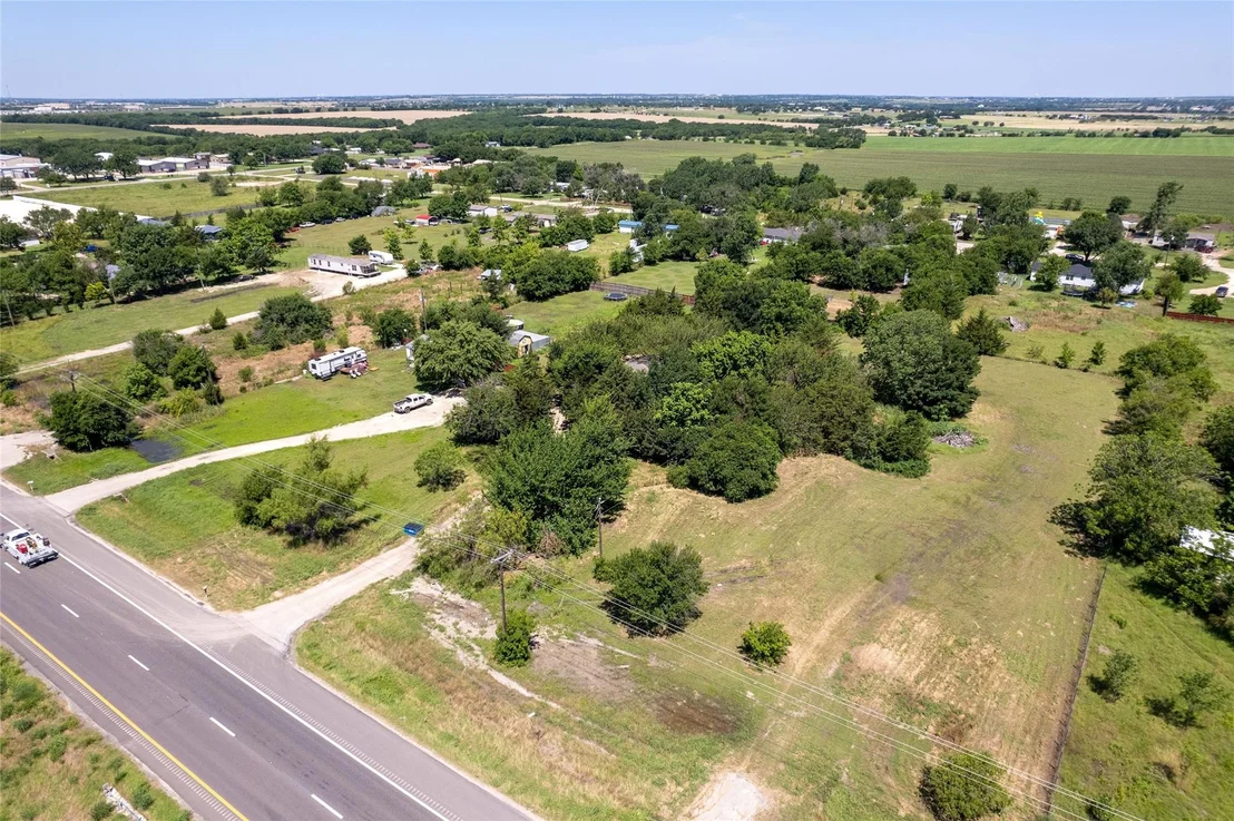Photo of 9917 E Highway 67