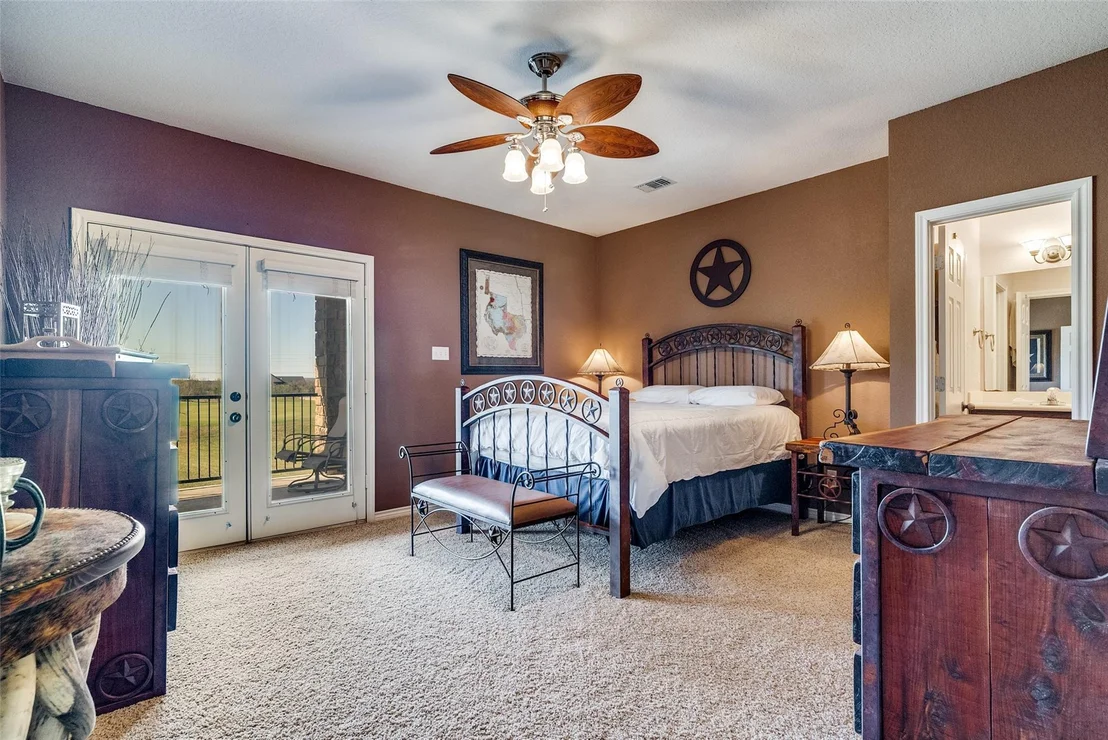 Photo of 1102 Eagle Point Circle