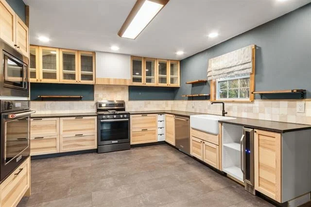 Photo of 2208 Lake Ridge Circle